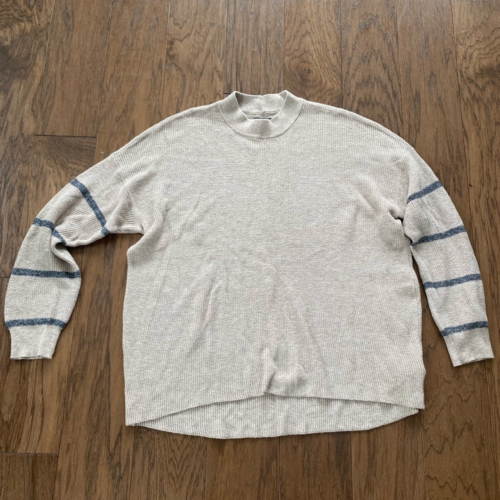 AEO Sweater